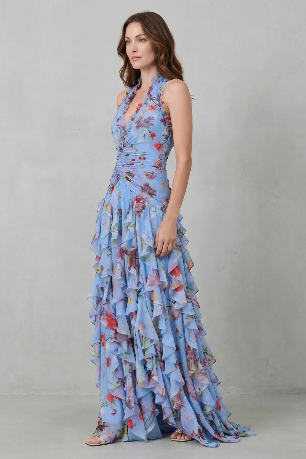 Belladina | Vestido largo romántico con cascada de rosas y escote halter