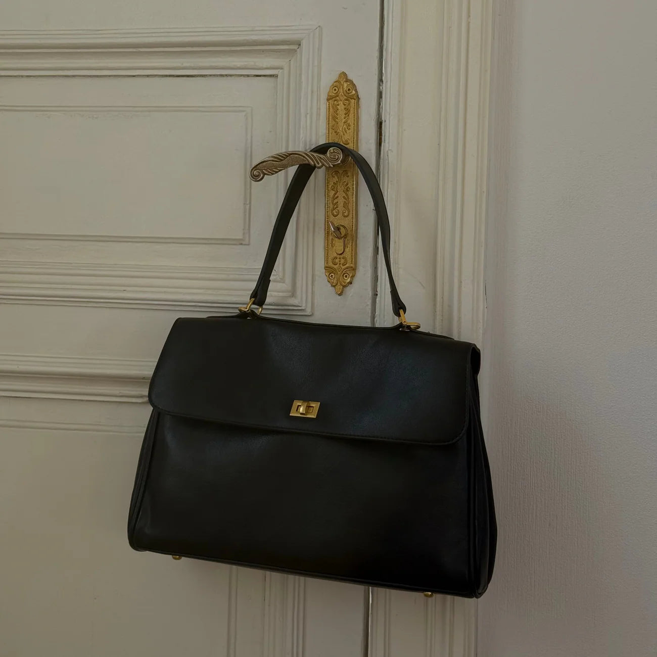 Isabel Essential