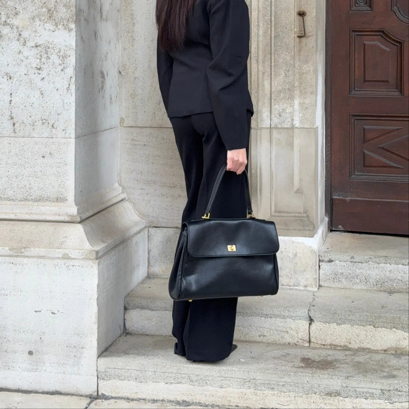 Isabel Essential