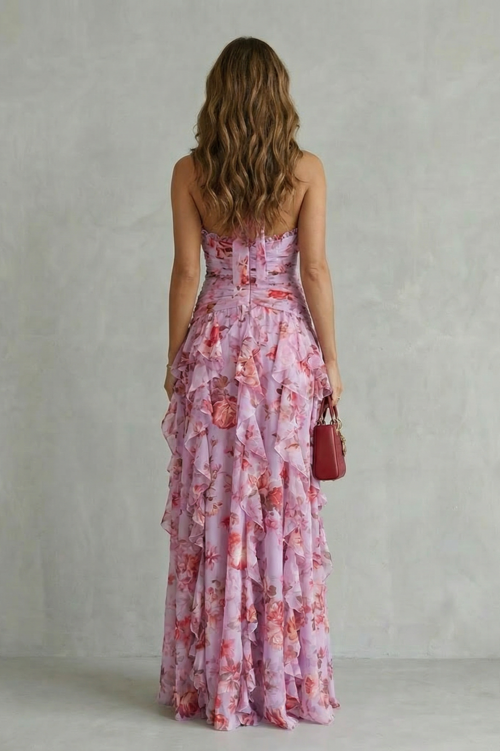 Belladina | Vestido largo romántico con cascada de rosas y escote halter