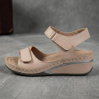 Elena — sandalia comfort de cuña baja