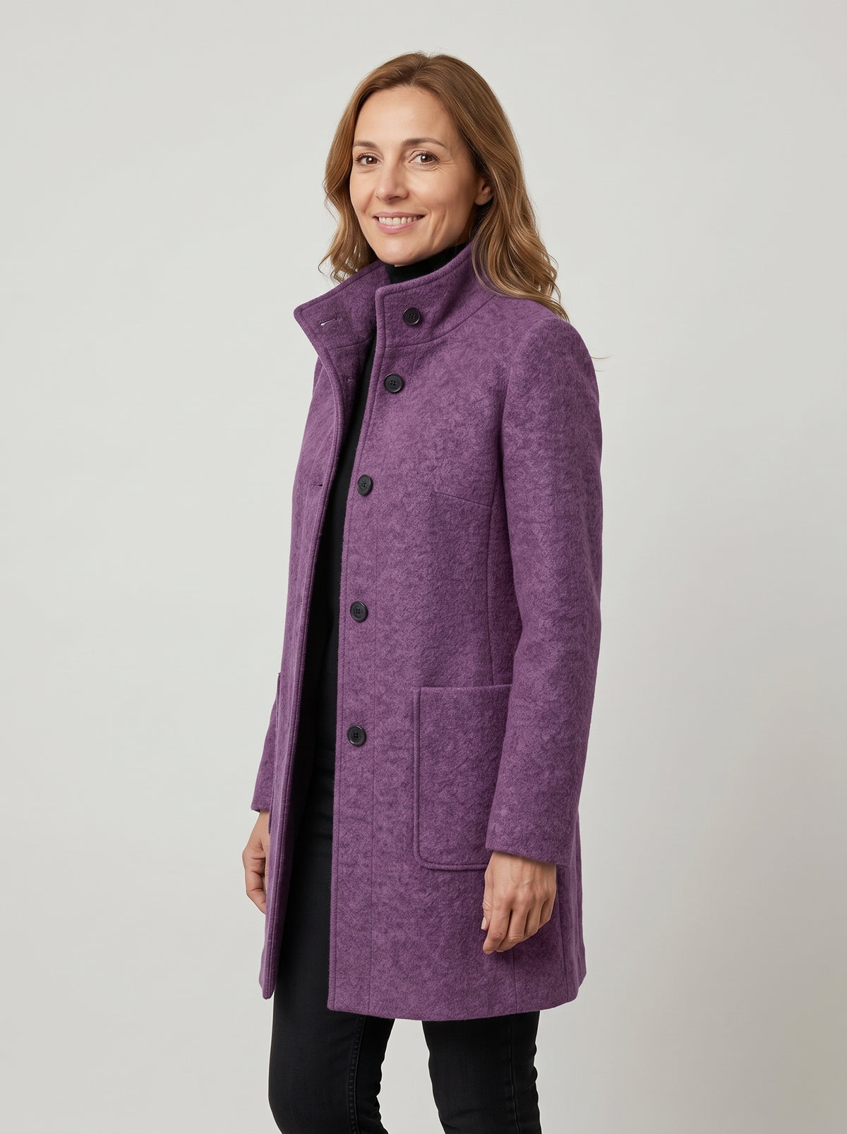 Abrigo bouclé con cuello alto – Morado