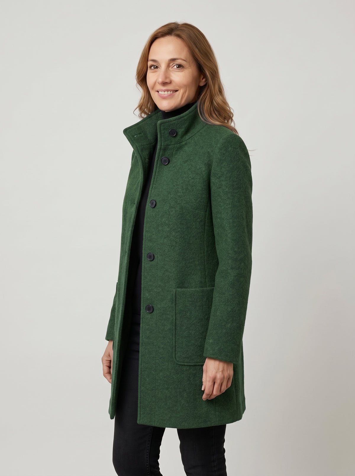 Abrigo bouclé con cuello alto – Verde